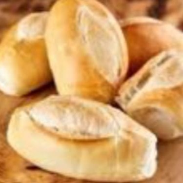 6 pães + 100 gramas de mortadela da sua escolha