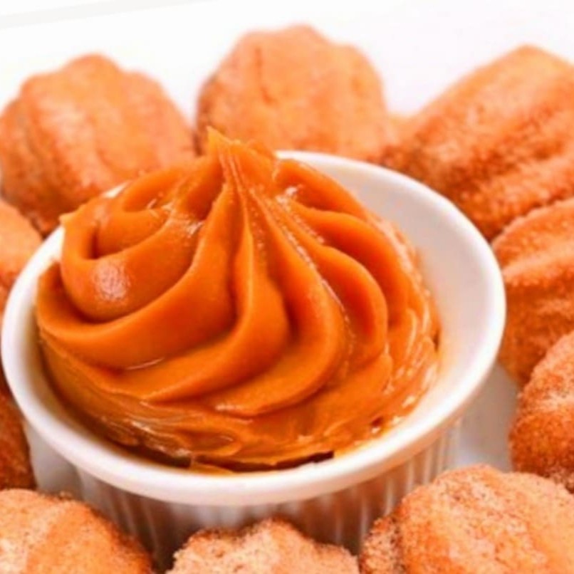 Mini churros com recheio de doce de leite