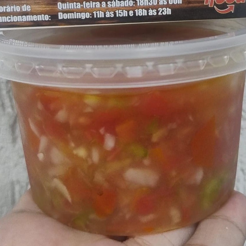 Pote contendo 200 Ml de molho vinagrete (tomate,cebola, pimentão)