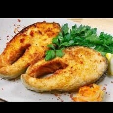 Leva arroz branco feijão farofa e um acompanhamento