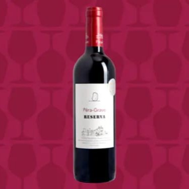 O Pêra-Grave está situado na famosa Quinta São José de Peramanca, localizada a 5 quilômetros de Évora, região mais importante do Alentejo para a produção de vinhos.  Produtor: Pêra Grave Sub Região: Évora Uvas: Syrah | Touriga Nacional Temp. Serviço: 16º – 18º