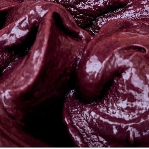 "O sabor único do melhor açaí tipo ""A"",  morango, extrato de guarana, com redução de açúcar, para você degustar essa maravilha livre de culpa :)"