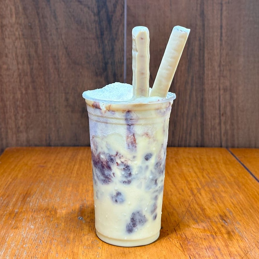 Açaí com recheio de creme de Ouro Branco: chocolate branco, flocos de arroz e biscoito wafer. Uma combinação irresistível que apenas o Marujo pode proporcionar.