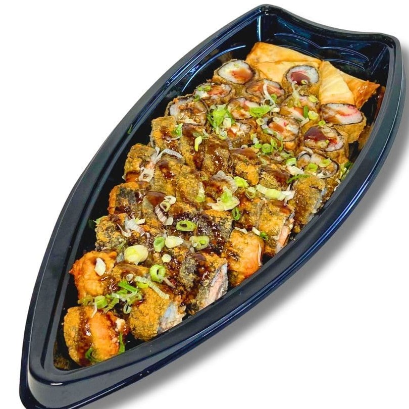 10 Hot Filadélfia salmão; 10 Hot Filadélfia atum; 10 Hot Filadélfia skin; 10 Hot Filadélfia Kani; 02 Harumaki de doce de leite.