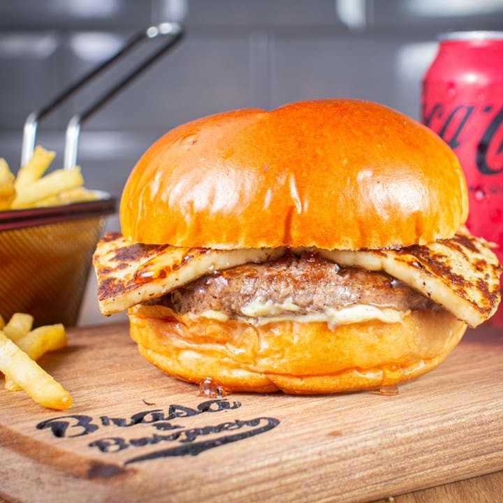 01 Brasa Pepper  01 acompanhamento a sua escolha 01 bebida a sua escolha.