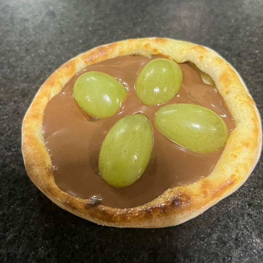 Chocolate com uva verde sem caroço