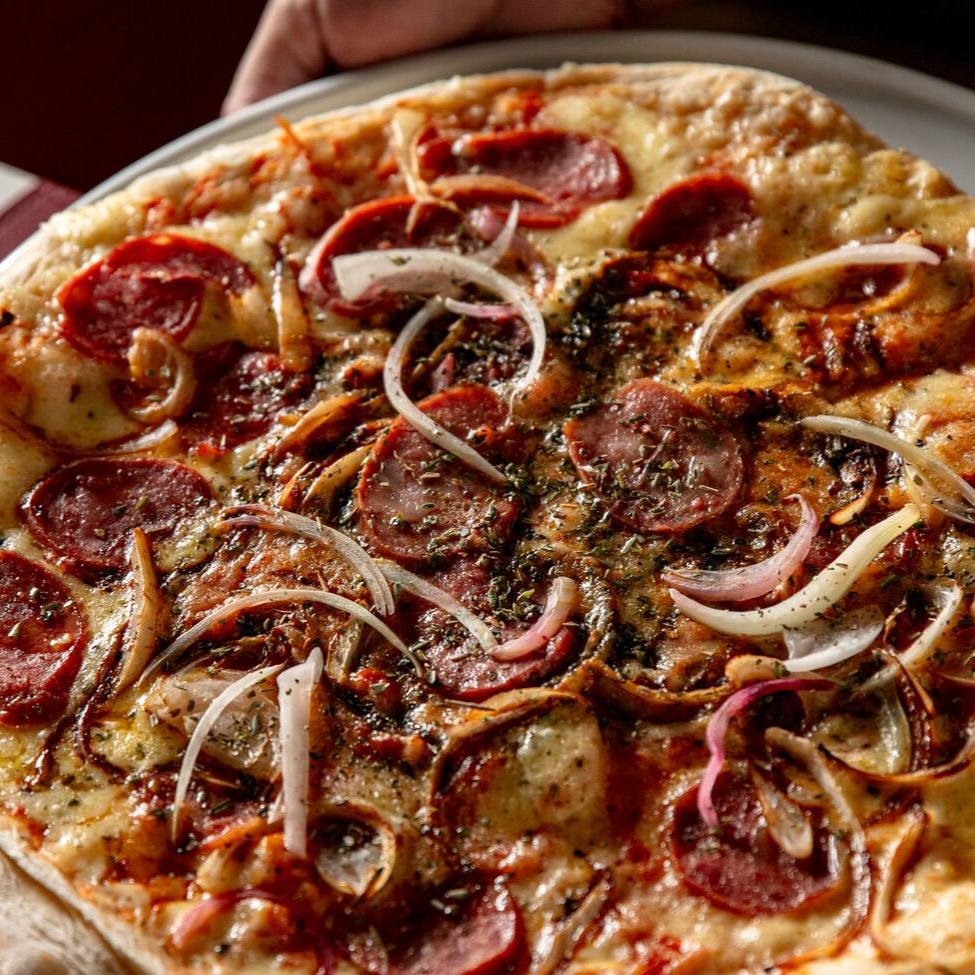 2 Pizzas Salgadas 40cm  + Pizza Doce 25 Cm com 50% off   Mais pizza, mais sabor e ainda leva uma doce por metade do preço.  *50% de desconto na pizza doce de 25cm