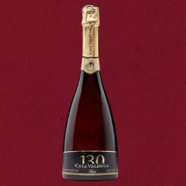 O Espumante mais premiado do Brasil 90 pontos|Guia Descorchados 2020 Ouro |Wines of Brazil Awards 2020 91 Pontos | Melhores Espumantes Brut e Melhores espumantes do Vale dos Vinhedos | Guia Descorchados 2019 Prata - Effervescents du Monde | França | 2018 Ouro - Concurso Catador | Chile | 2017 Ouro Duplo - Vinus | Argentina | 2017 Prata - Effervescents Du Monde | França | 2017   Em 2005, decidida a elaborar o espumante ícone do Brasil a Casa Valduga homenageou os 130 anos da chegada da família italiana no Brasil, e elaborou o incomparável Brut 130.