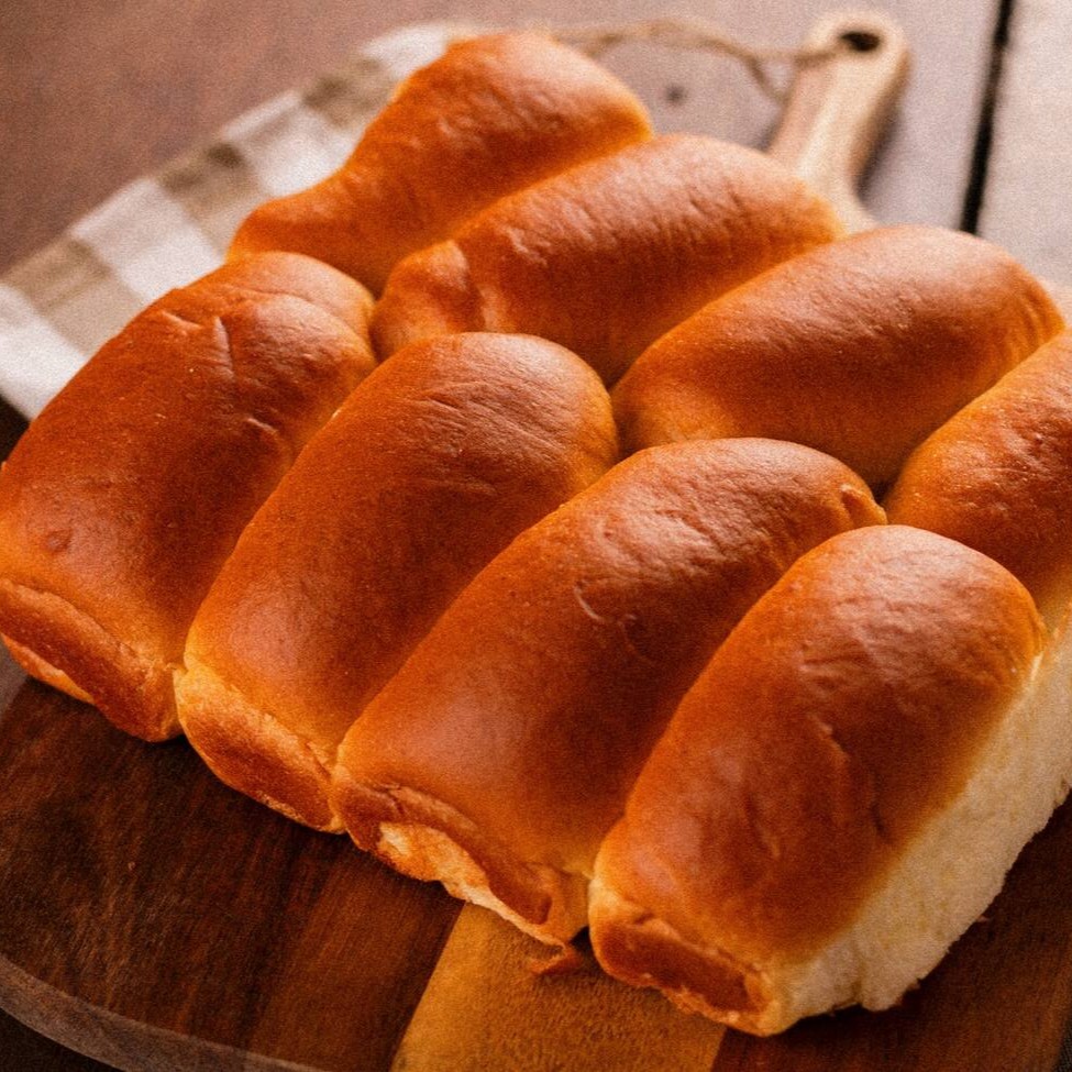 Pão de mini cachorro quente 8 unidades.  Foto ilustrativa.