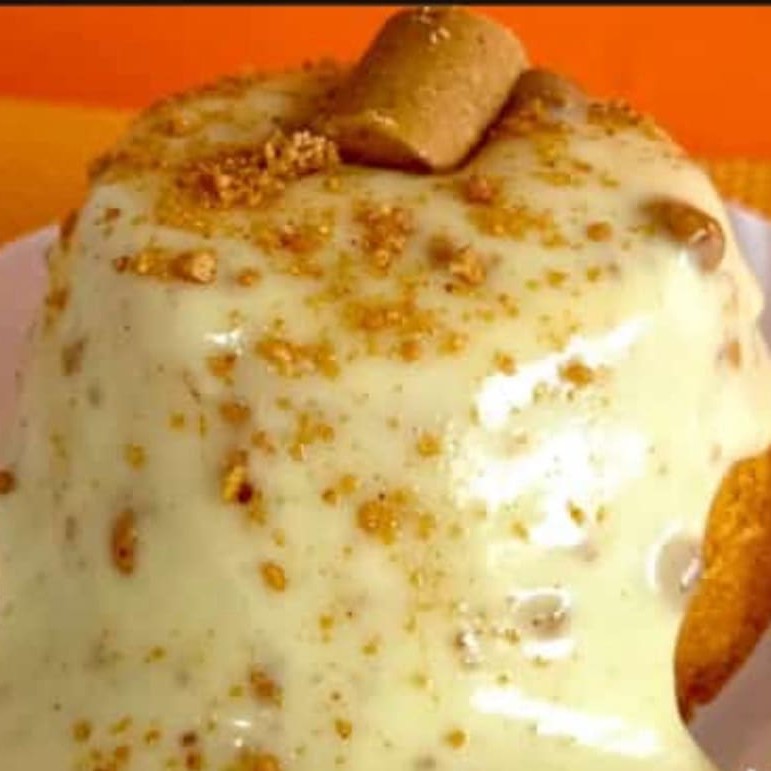 Massa: Baunilha   Recheio: Brigadeiro de paçoca Apx.: 200g a 300g