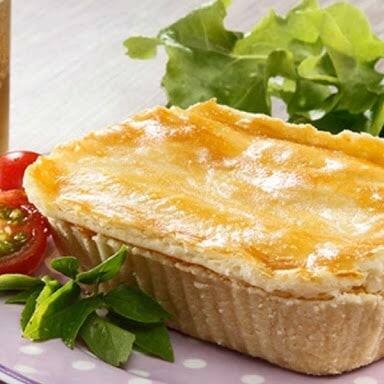 Nosso delicioso empadão numa embalagem de 500 ml com recheio cremoso de frango