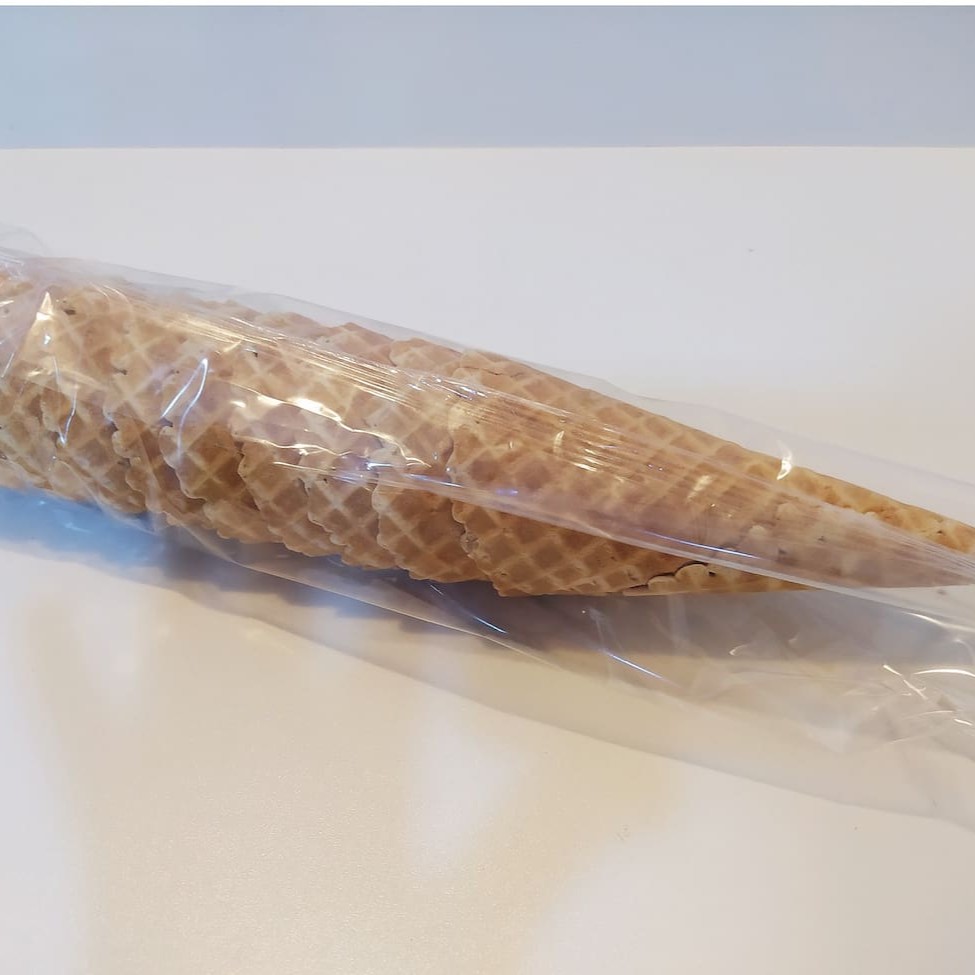 Pacote fechado com 10 cascas crocantes tamanho G.