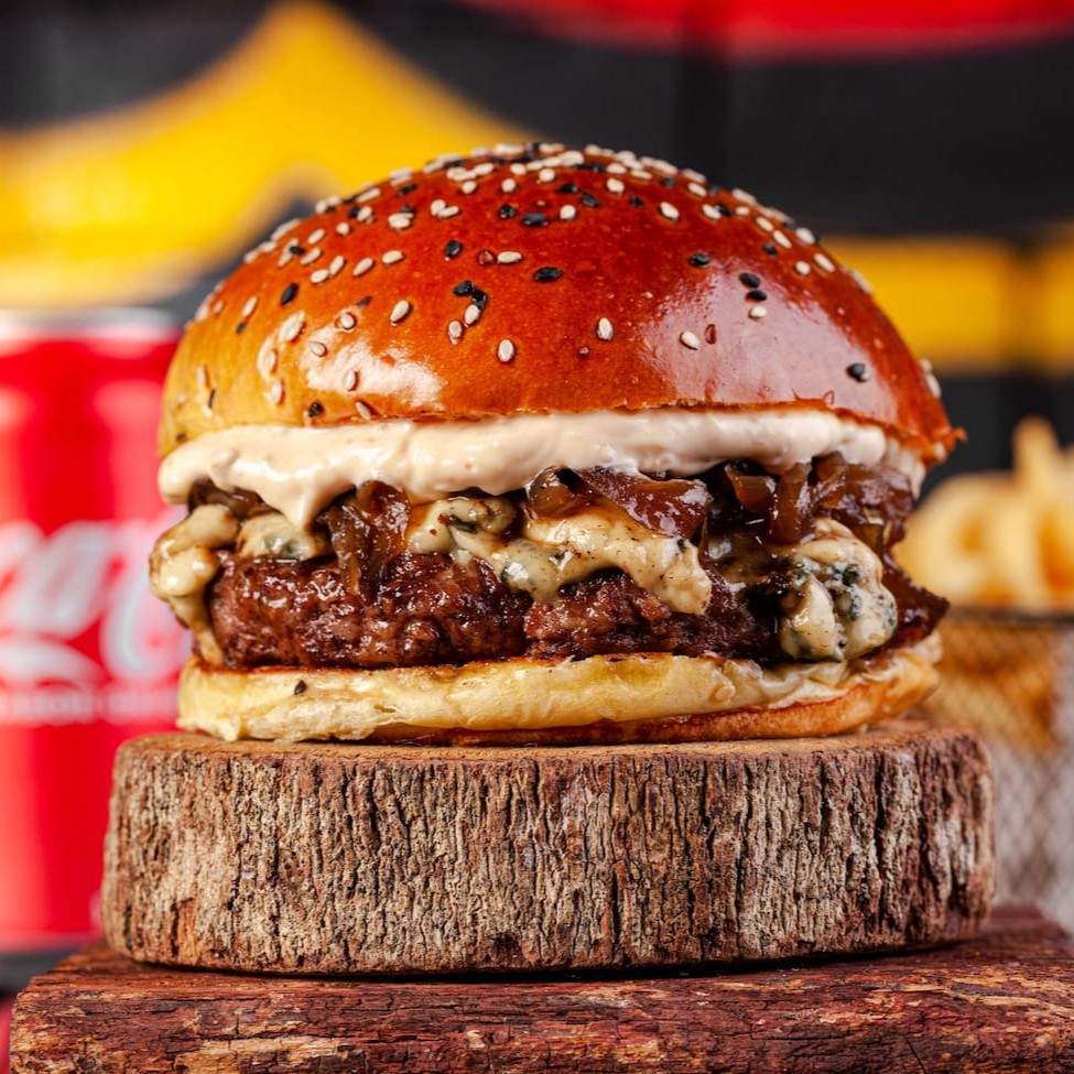 Pão Brioche Blend Gorgonzola Cebola Caramelizada  Molho Baconese