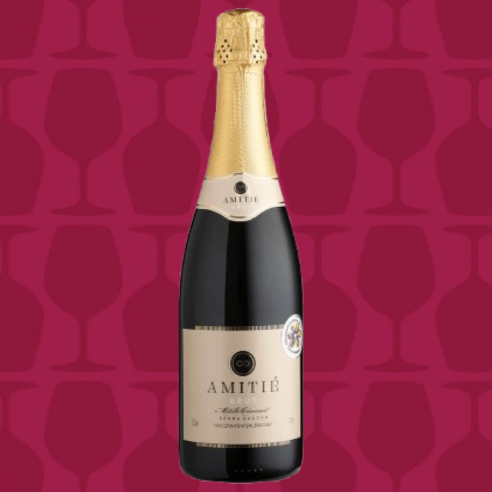 O clássico dos espumantes com um toque de frescor que só o espumante brasileiro tem. É perfeito para brindar momentos inesquecíveis!