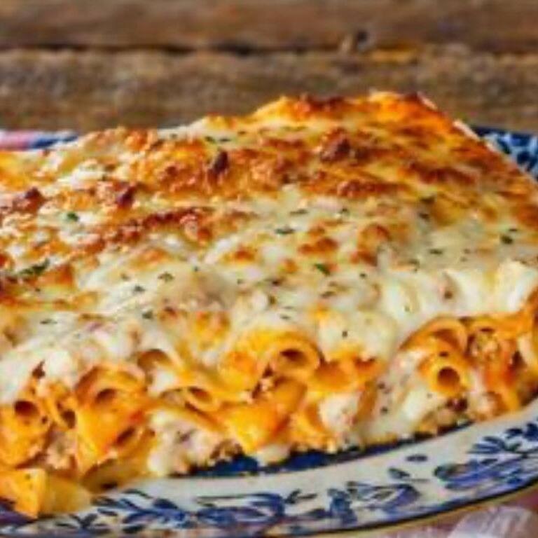 Deliciosa & Saborosa Lasanha de Frango + Arroz + Fritas + Coca-Cola 200ml