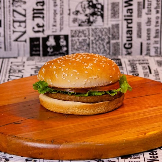 Pão, carne e salada