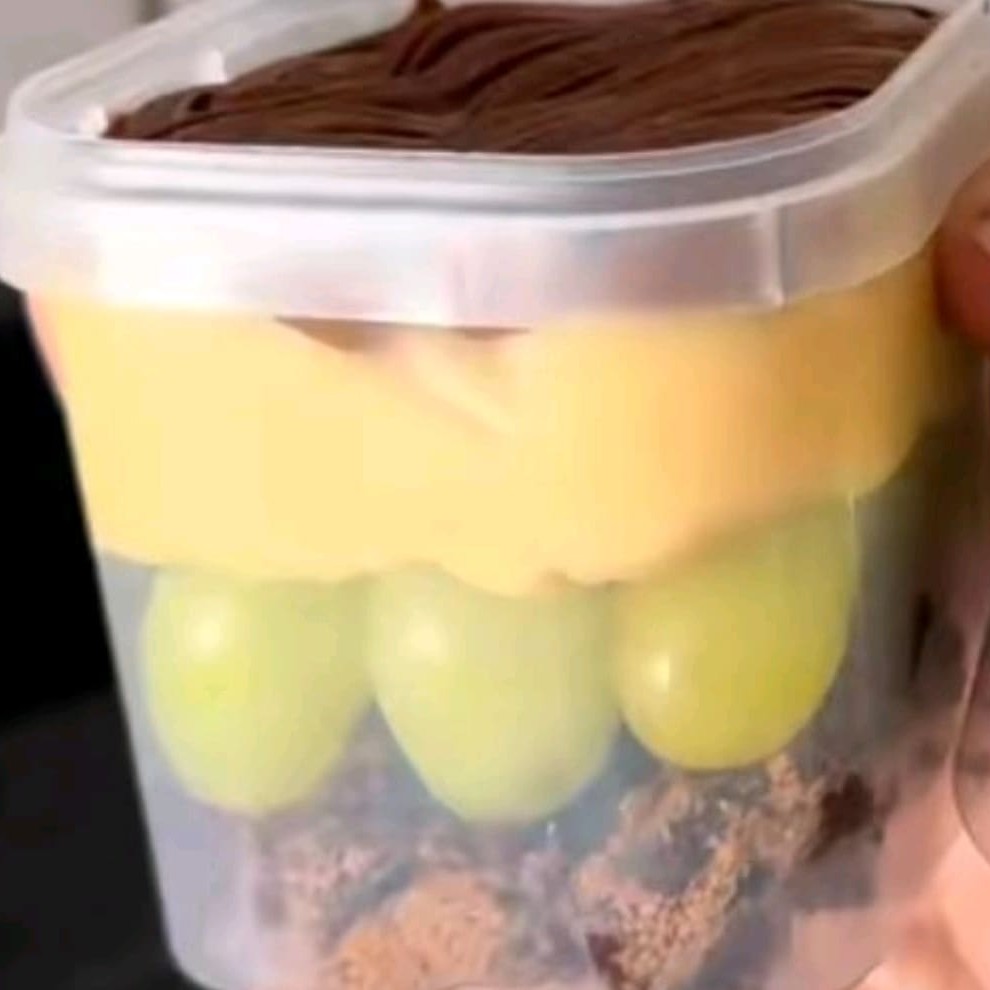 Brawnei,uva,brigadeiro branco e finaliza com Nutella