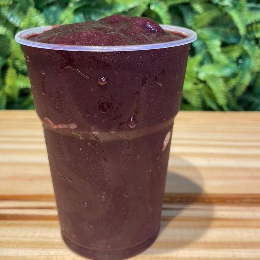 Tem direito a escolher 1 calda e até todos os complementos comuns (exceto chantilly)