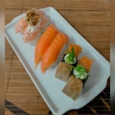 2 sushi salmão, 2 sushi salmão maçariacado, 2 sushi skin