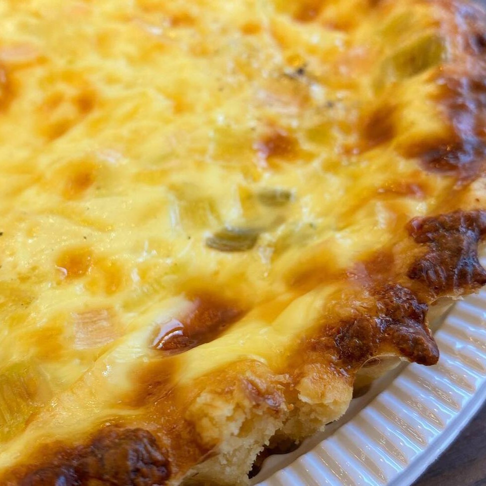 Nosso quiche de alho poró é extremamente saboroso! Ideal para aquele lanchinho incrementado