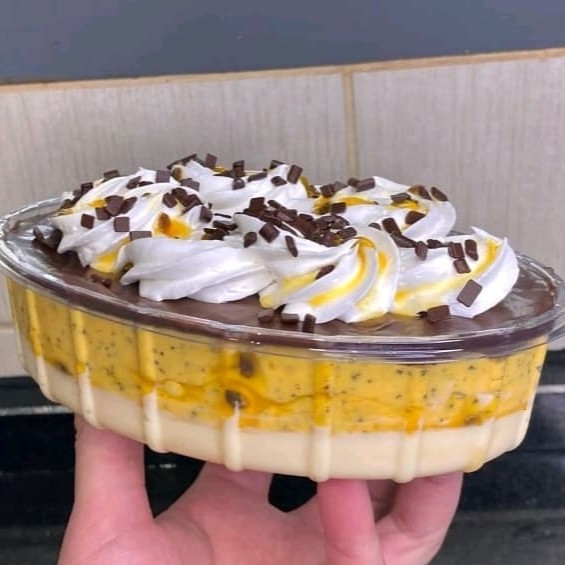 Ideal para reunião de família e festas. O tempo de entrega da travessa pode variar conforme a demanda. Tamanho: 1 Litro