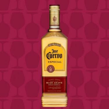 A tequila nasceu do encontro do processo de destilação introduzido pelos espanhóis na época colonial, somado a uma planta muito antiga das terras mexicanas: o Agave Azul. A Tequila J. Cuervo Especial tem uma cor dourada e clara, é o resultado da mistura entre as Tequilas Blanco e Reposada.