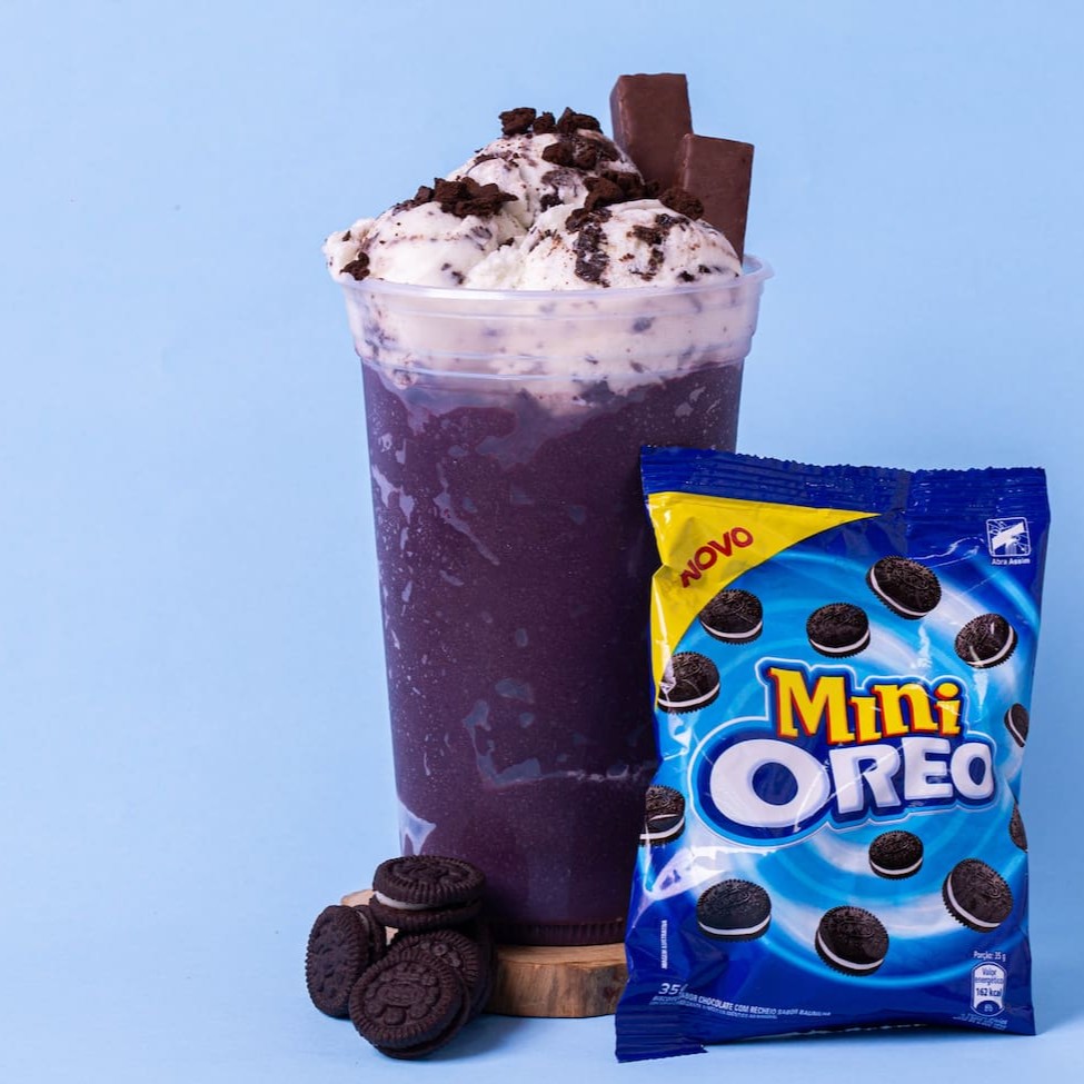 Açaí com um delicioso creme de cookie com chocolate branco, sorvete de flocos e biscoito Oreo. De dar água na boca. (imagem meramente ilustrativa)
