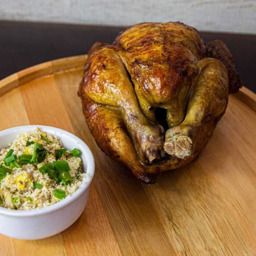 1 Delicioso Frango Assado + 1 Farofa (100g)