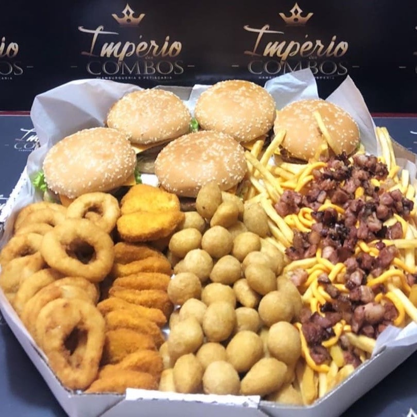 5 x-bacon + 50 salgadinhos porção de batata frita c/ cheddar e bacon anéis de cebola empanada  nuggets  refrigerante 2l.