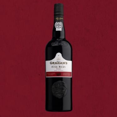 Graham's é a mais prestigiosa casa de vinhos do Porto. Este Fine Ruby é um ótimo exemplar deste tipo de Porto, um blend de vários vinhos jovens, envelhecido em madeira por 3 anos. É bem frutado e doce, muito agradável.  Produtor Graham’s   País Portugal   Região Porto   Tipo Porto   Uva Corte tradicional   Volume 750ml   Teor Alcoólico 19   Temperatura De Serviço 16 a 18ºc   Corpo Encorpado   Sugestão De Decantação Não   Sugestão De Guarda Pronto para consumo