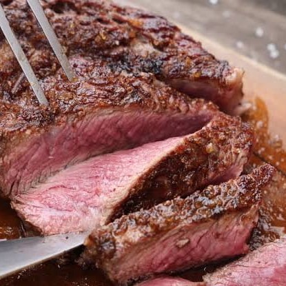 A queridinha do Brasil e conhecida por sua maciez e sabor inigualáveis da gordura que acompanha a carne.   1 acompanhamento à escolher (prato individual robusto pra quem quer comer bem)