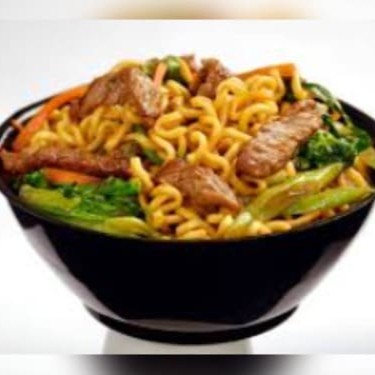 Lamém com legumes refogados no tradicional Sake Japonês e autênticos molhos chineses com tiras de Carne (Coração da Alcatra).  Legumes: Repolho Verde, Repolho Roxo, Brócolis e Cenoura.  Utilizamos Shoyo ligth com baixo teor de sódio (sal).  Peso aproximado dos alimentos in natura (antes da cocção).