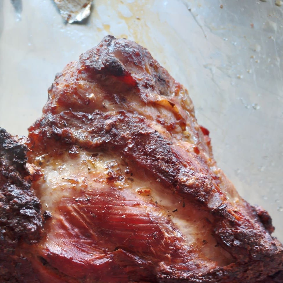 Lombo, arroz, feijão, Macarrão, maionese e batata assada