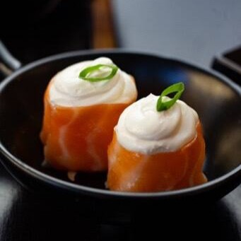 Salmão, arroz, creem chesse e cebolinha