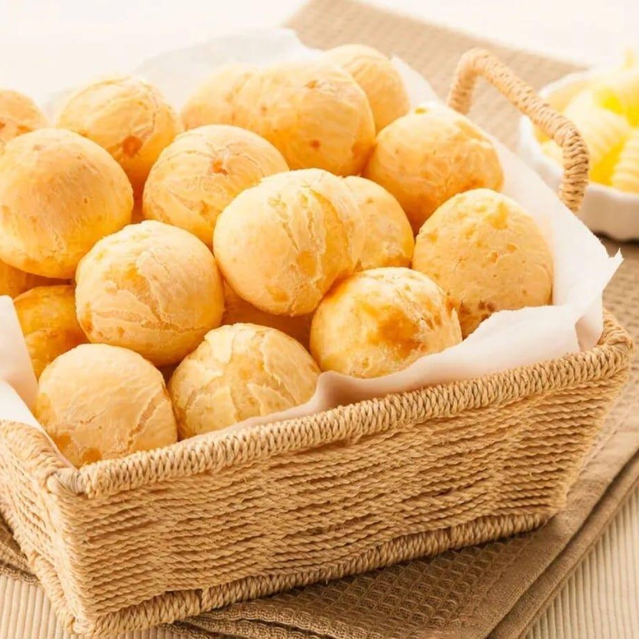 Pão de queijo pequeno bandeja com 16 unidades