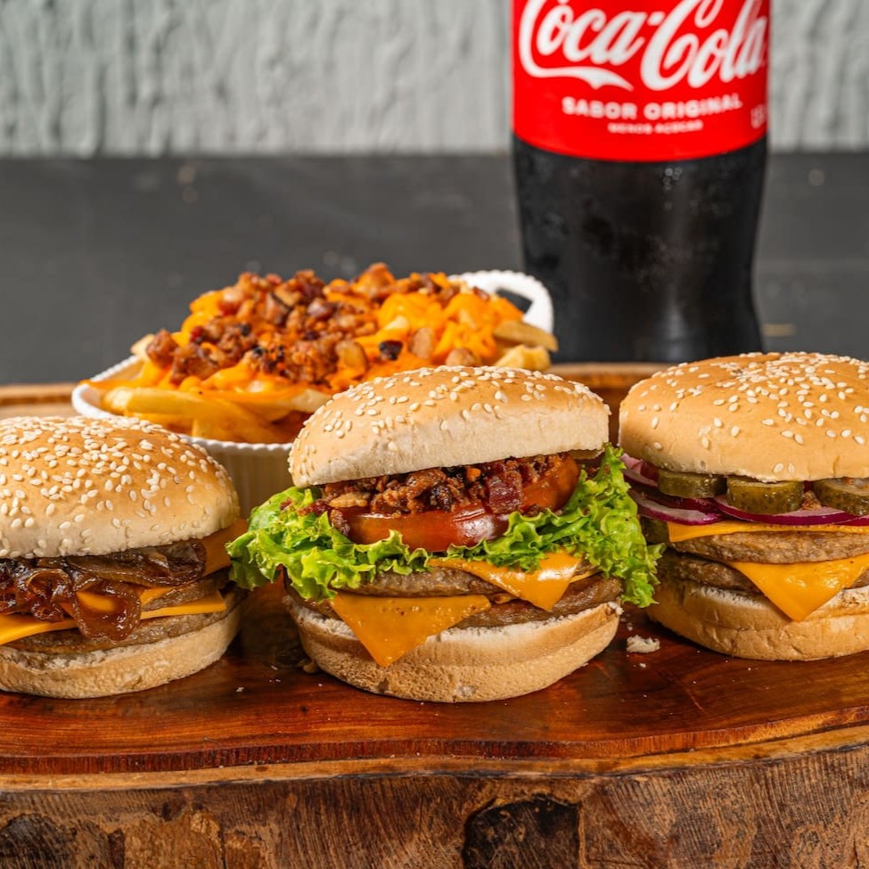 1 Burger nº2 + 1 Burger nº4 + 1 Burger nº15 + 1 Refri 1,5l + 1 Batata Turbinada G.