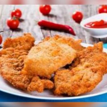 Franguinho empanado crocante. Acompanha arroz, feijão e Macarrão  . Escolha entre Maionese , salada de legumes. Obs: - Embalagem Pt 102. - Ideal para uma pessoa. Esperamos que você tenha uma ótima experiência com a gente.  Tags: Frango a milanesa, filé de frango empanado, empanado,  Promoção por 20,99