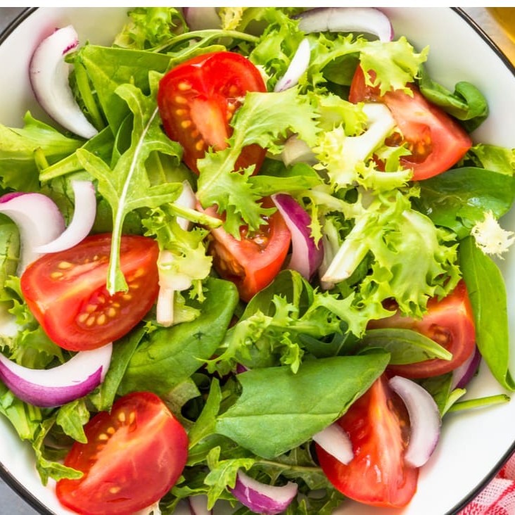 Alface, tomate, cebola.