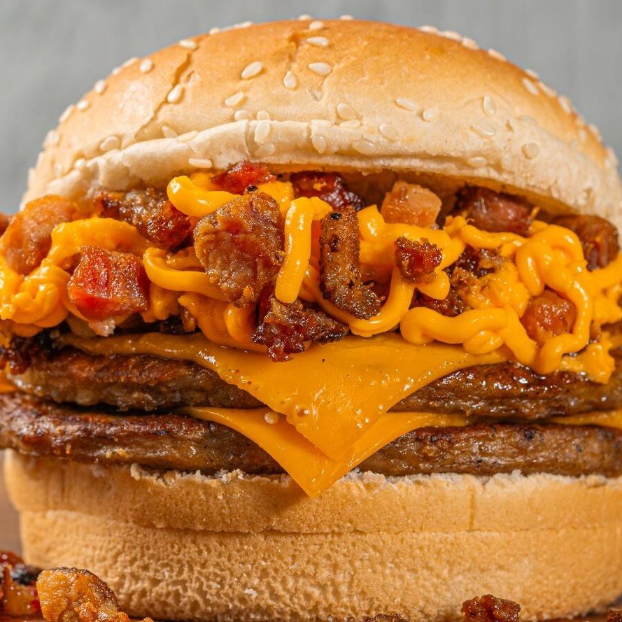 2 Carnes, 2 Queijos, Bacon e Cheddar.