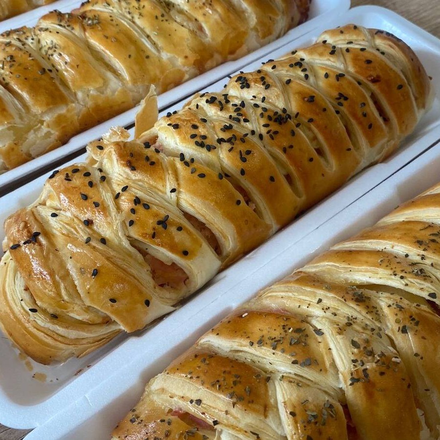 Massa levinha Catarina de Queijo e Presunto.