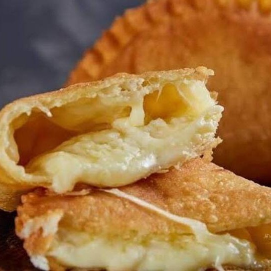 Combo 1 Fogazza Frita - Sabores + 1 Bebida!