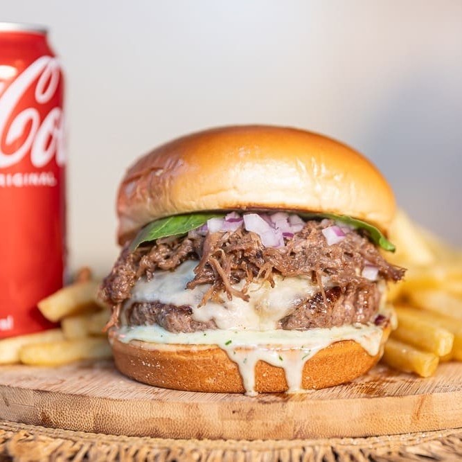 Artesanal peter pan + batata frita e refrigerante lata