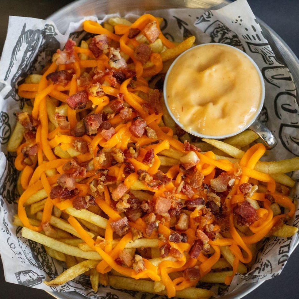 Batata Frita + Cheddar + Molho +Bacon