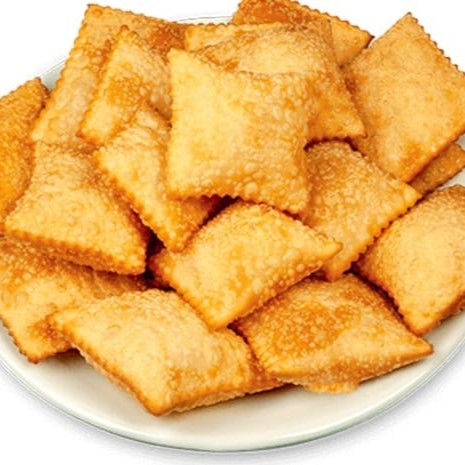 Sabores: carne, frango, costela de boi, pizza, queijo, provolone com calabresa e queijo com alho