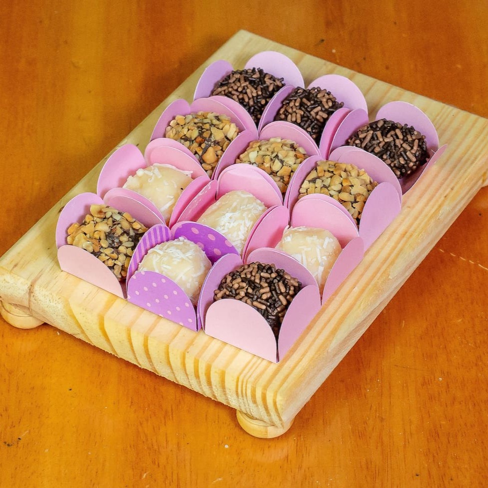 **Atenção** A cor da forminha varia de acordo com a disponibilidade do Dia!