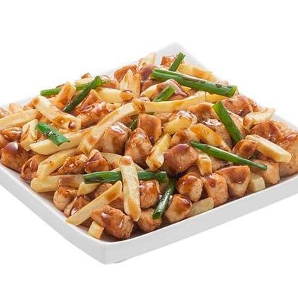 Fatias de Frango com batata frita e cebolinha ao molho oriental.  Servem 2 Pessoas