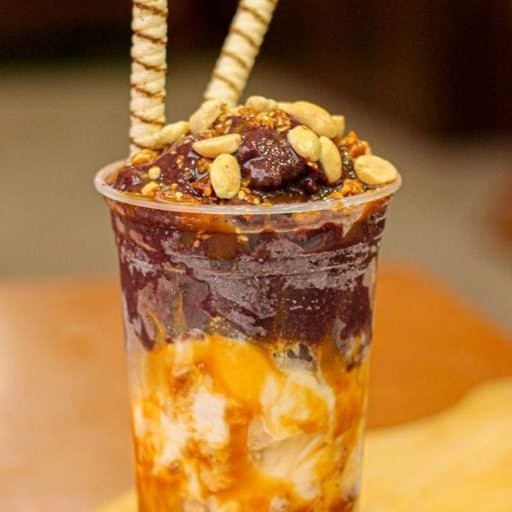 Açaí com recheio saboroso de Caramelo Salgado. Bem balanceado, com e textura e fluidez ideal.