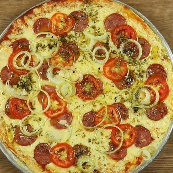 Bandeja c/ 8 medias ou Pizza grande de 30cm Semi pronta