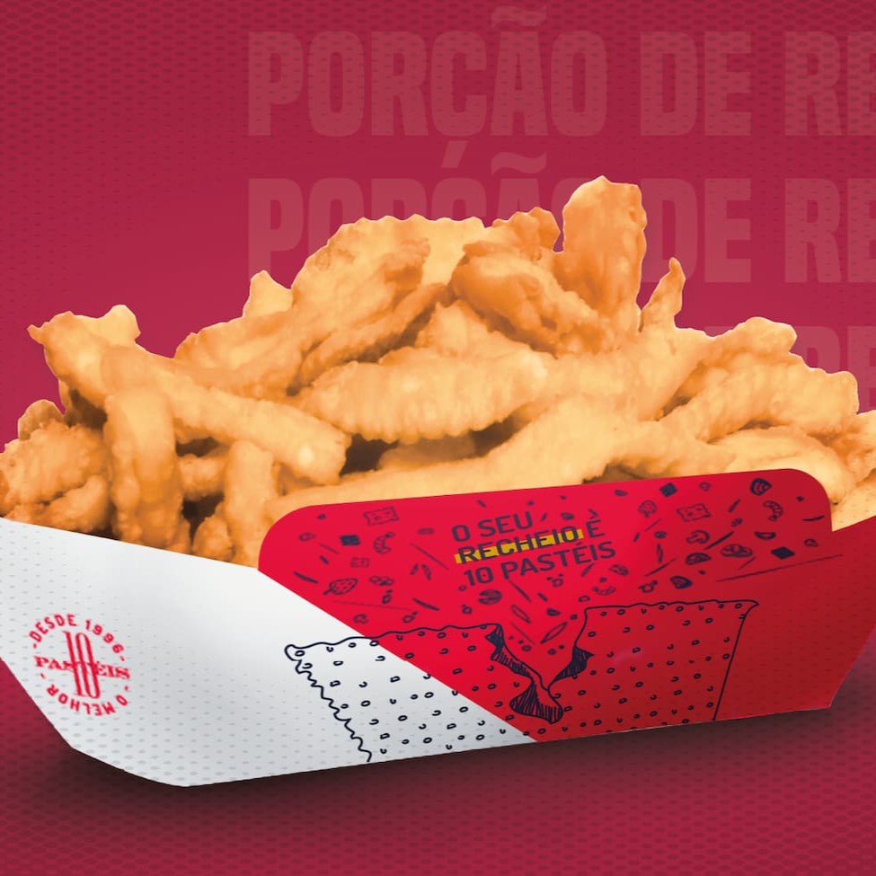 Tiras das massas do pastel crocante