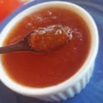 30 ml - Nossos molhos são preparados com receitas exclusivas e ingredientes selecionados, pensados para realçar ainda mais o sabor dos seus pratos favoritos. Do toque suave e cremoso ao picante na medida certa, cada molho é feito com carinho para proporcionar uma experiência única a cada garfada.